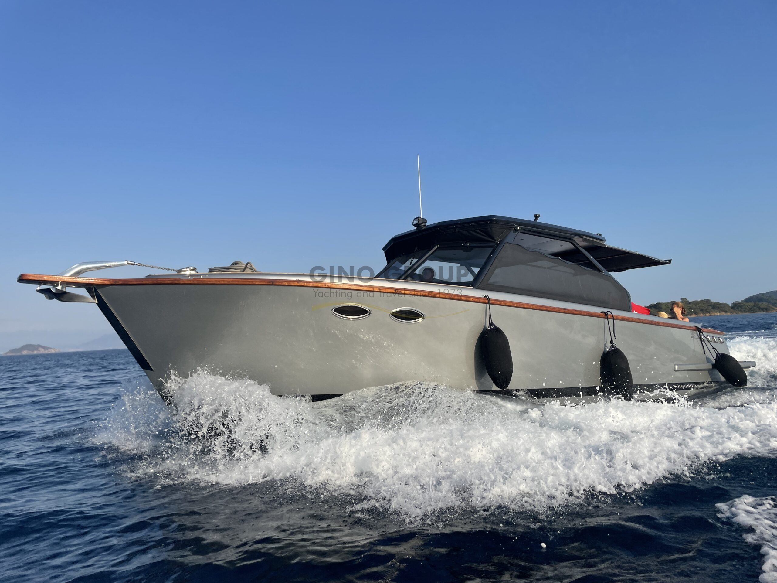 MA8534 Vicem Yachts Windsor Craft 36 HT