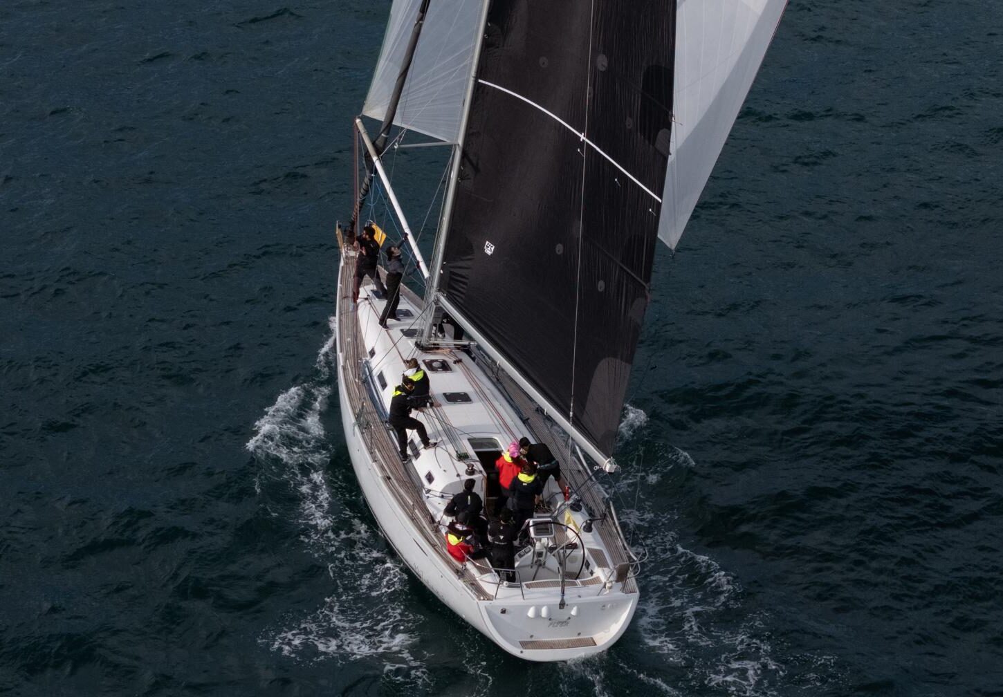 2005 Beneteau First 44.7 – Farr Design