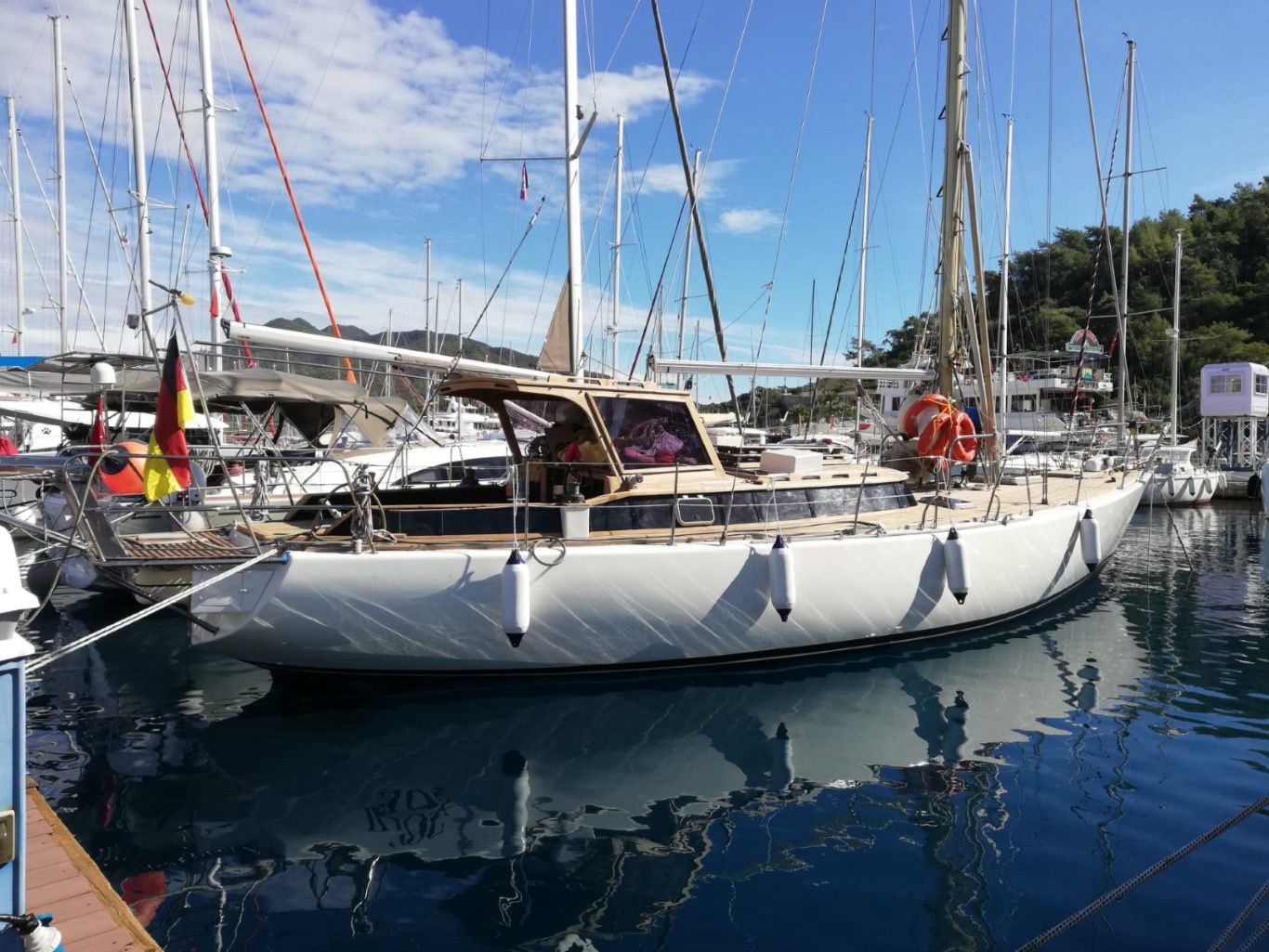 Beaufort 14  | 48 ft  | Bluewater Sailing Yacht